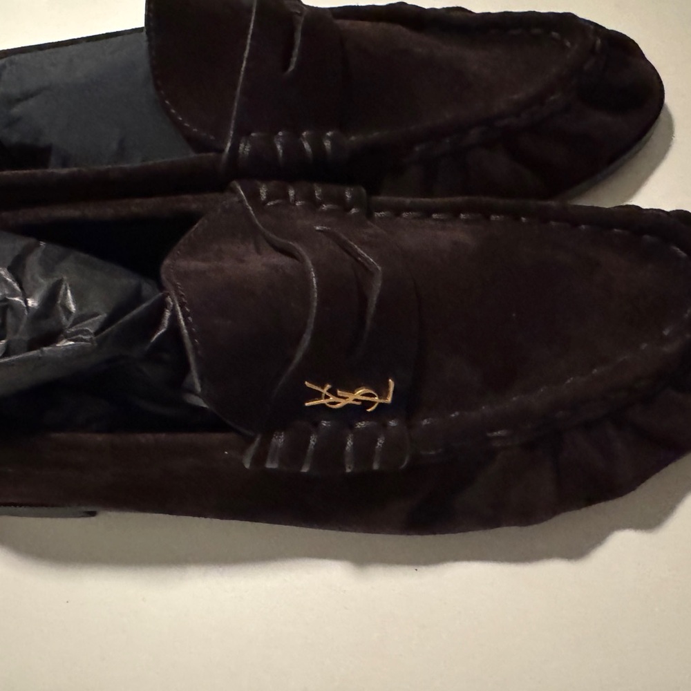 Saint Laurent Le Loafer supple in suede